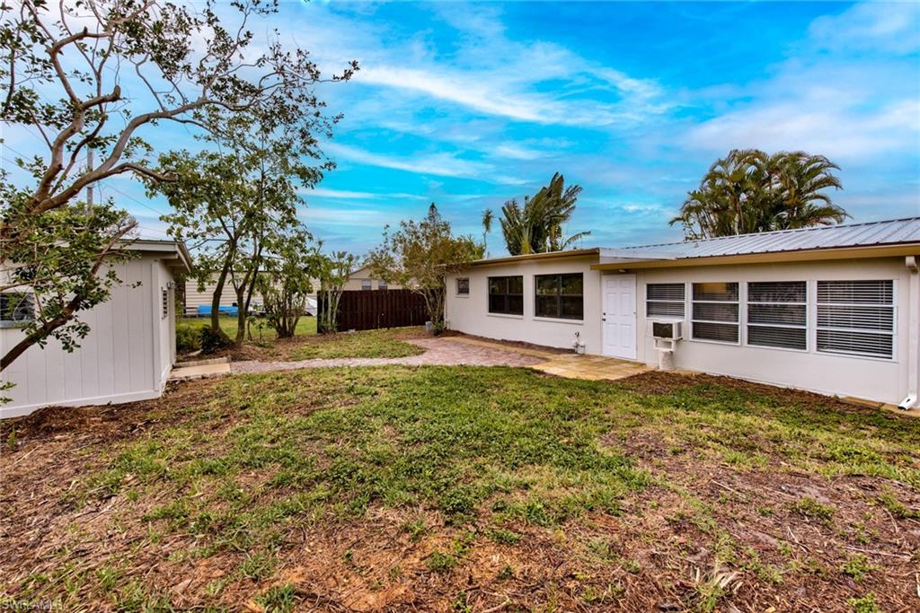 SAN CARLOS PARK - Residential