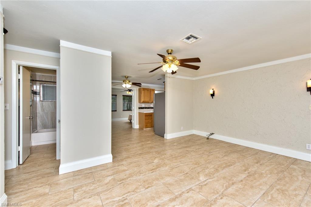 SAN CARLOS PARK - Residential