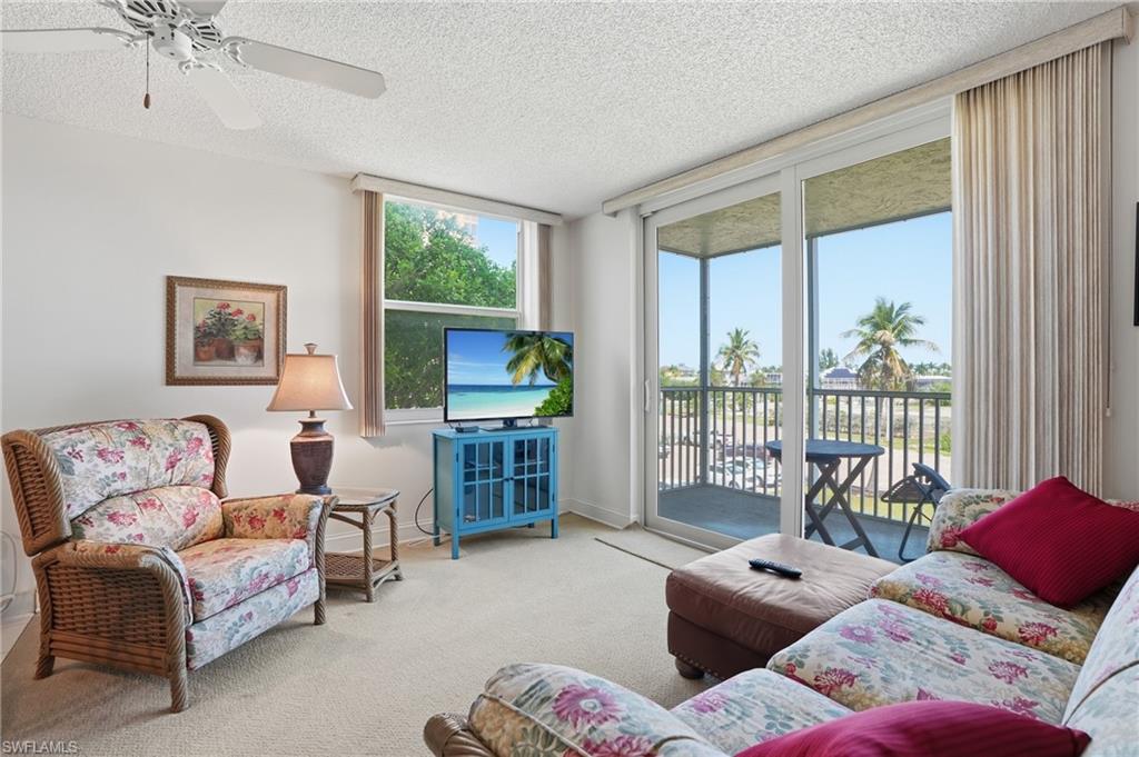 BEACH AND TENNIS CLUB - Residential