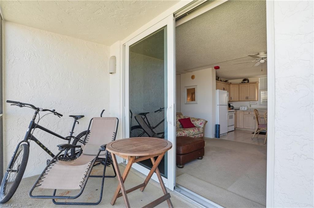 BEACH AND TENNIS CLUB - Residential