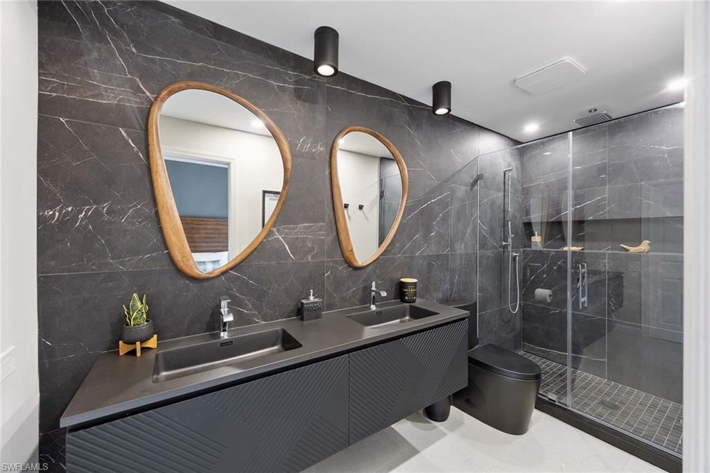 WORTHINGTON - Residential