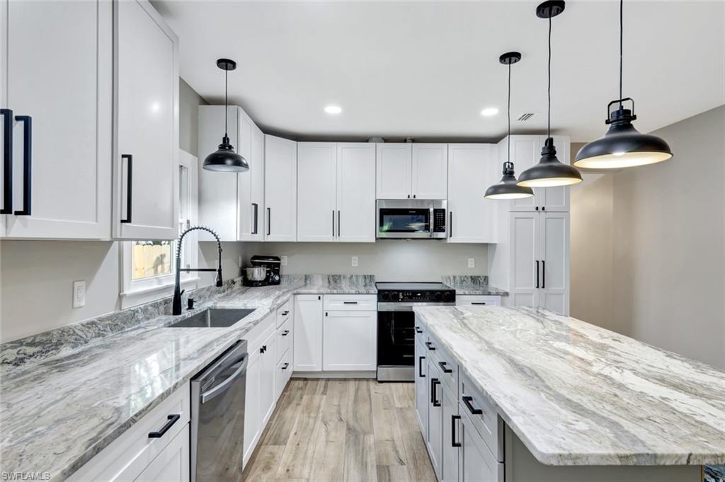 DEAN PARK - Residential