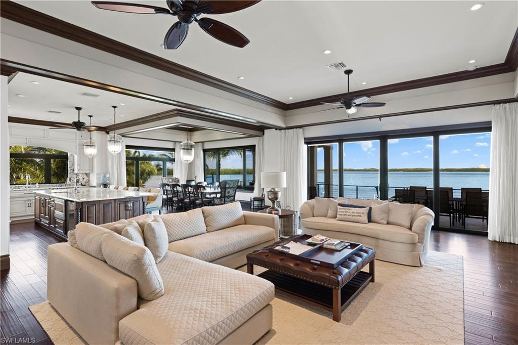 LAGUNA SHORES - Residential
