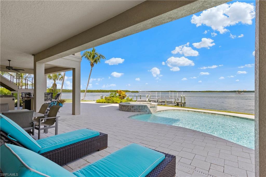 LAGUNA SHORES - Residential