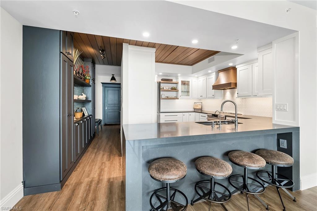 3000 Oasis Grand BLVD 1004