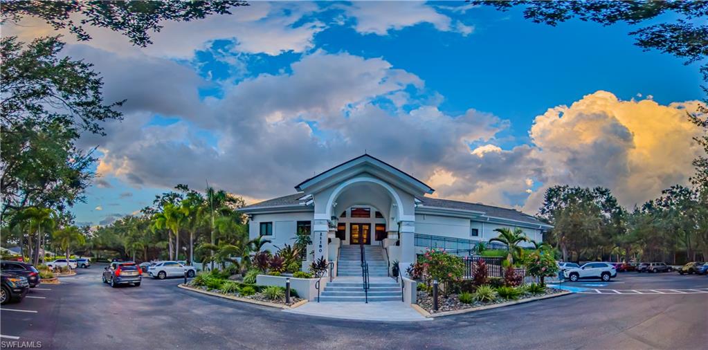 VILLAS AT COUNTRY CREEK - Residential