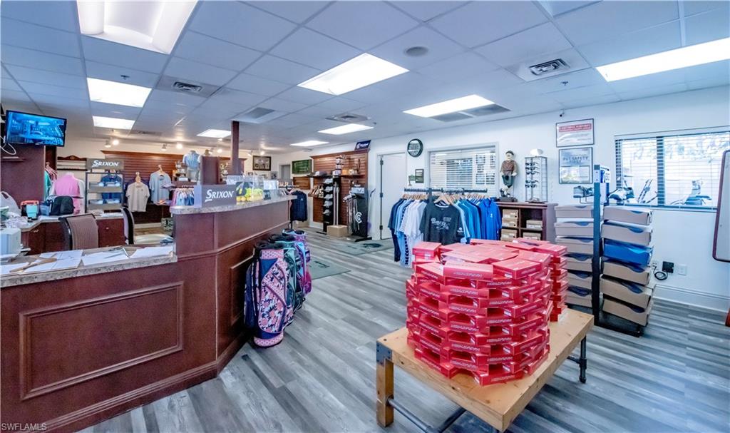 VILLAS AT COUNTRY CREEK - Residential