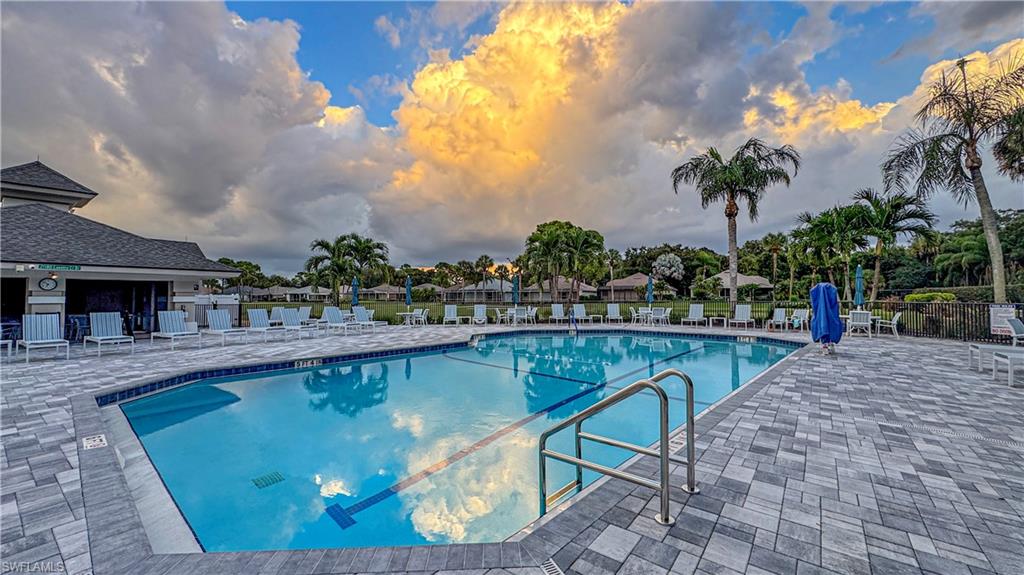 VILLAS AT COUNTRY CREEK - Residential