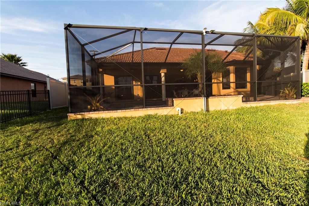 CAPE CORAL - Residential