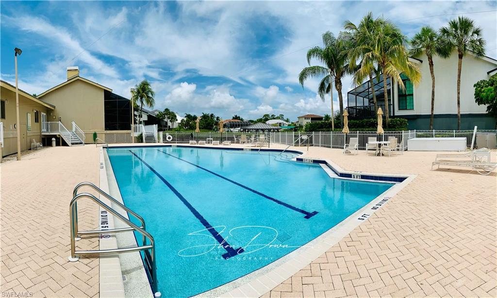 JONATHAN HARBOUR - Land