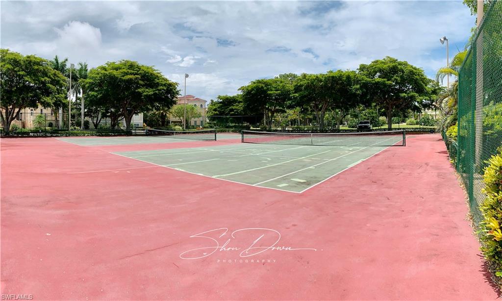 JONATHAN HARBOUR - Land