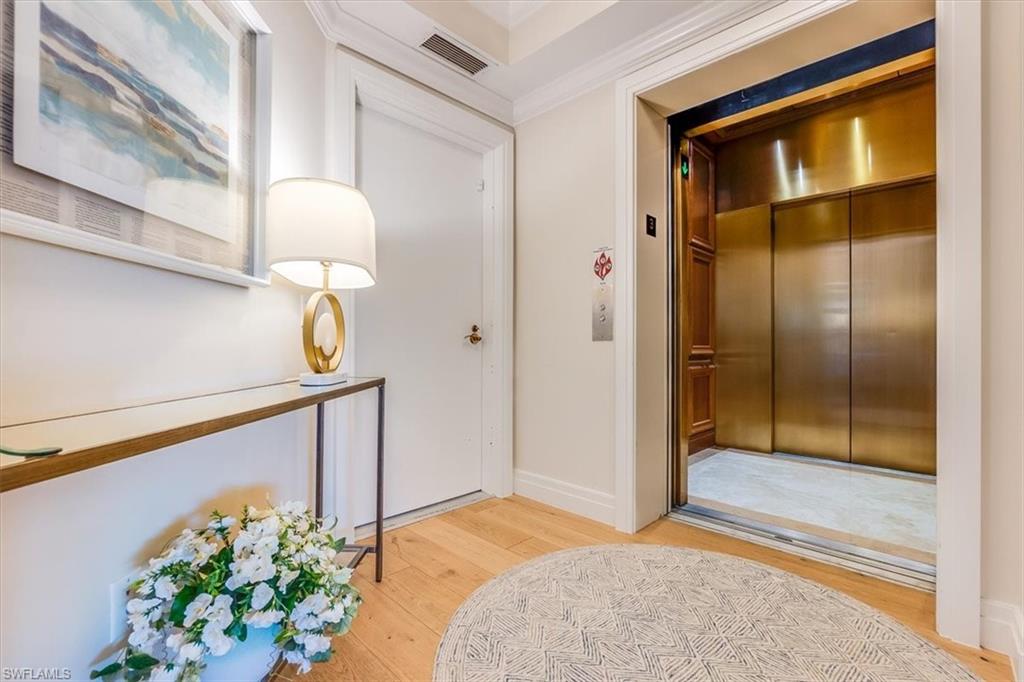 445 Cove Tower DR 302