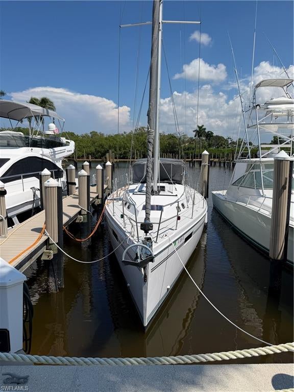 1777 Gulfstar DR S