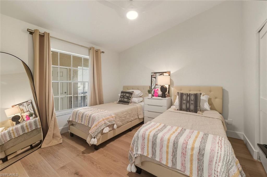 LAKESIDE VILLAS - Residential Lease