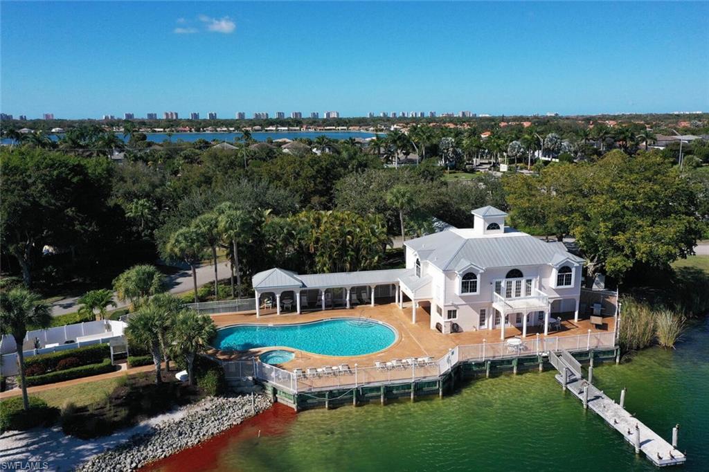 LAKESIDE VILLAS - Residential Lease