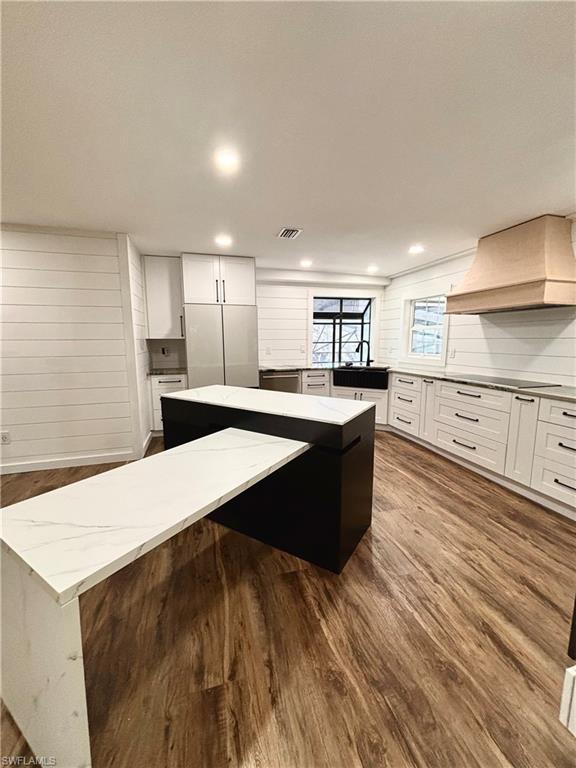 HENDRY CREEK - Residential