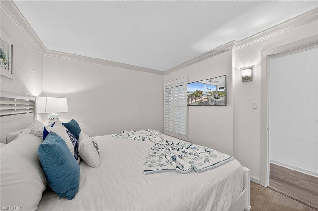 BEACH VILLAS CONDO - Residential