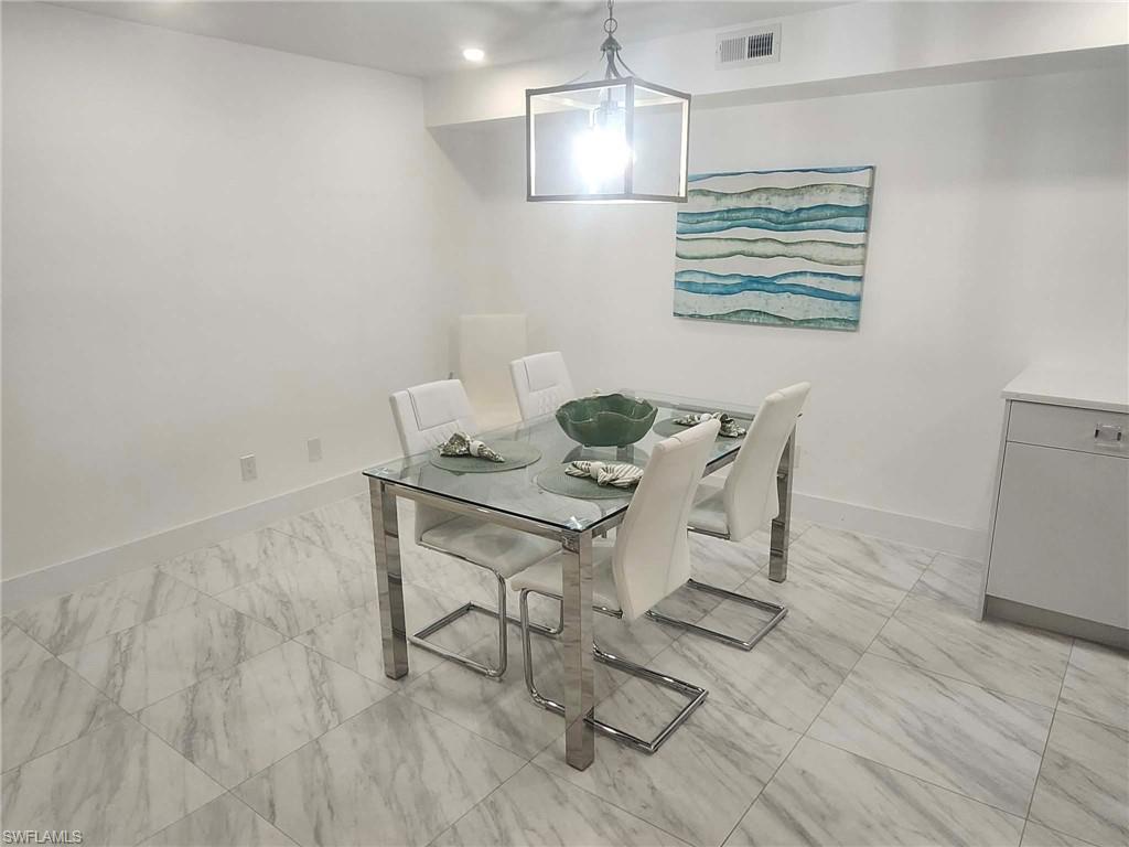 HARBOUR COVE - Residential Lease