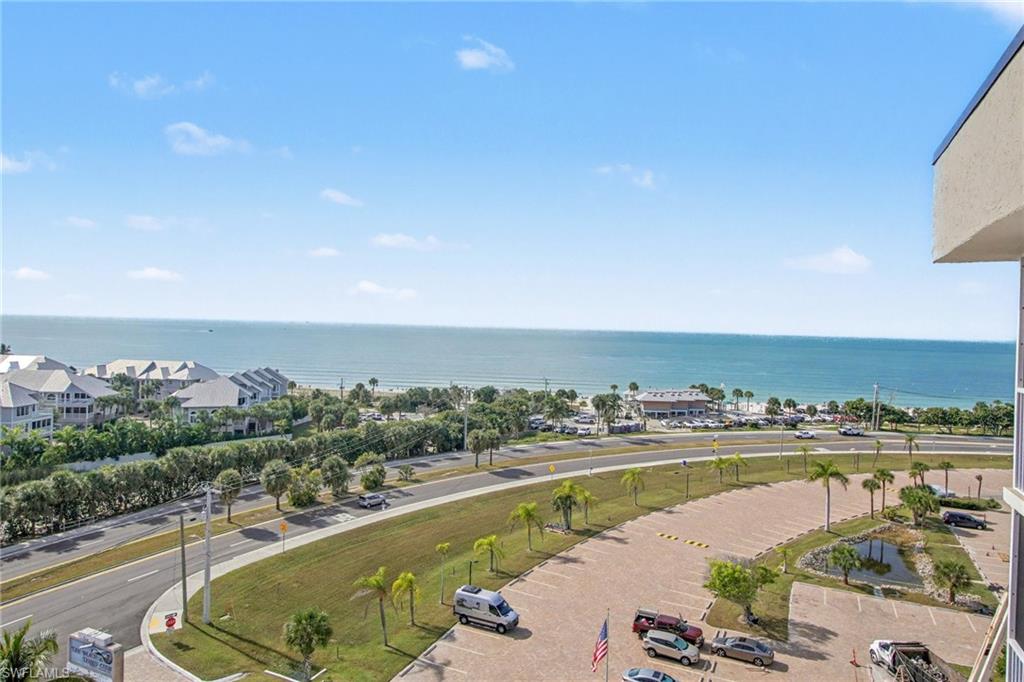 BEACH AND TENNIS CLUB - Residential Lease