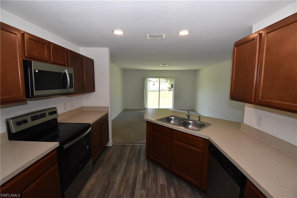 NORTH PORT - Residential Lease