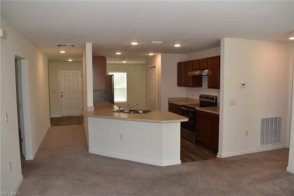 NORTH PORT - Residential Lease