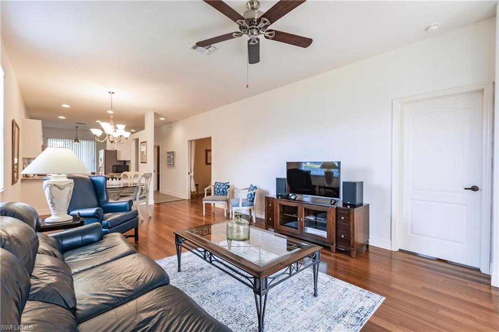 VILLAS AT COUNTRY CREEK - Residential