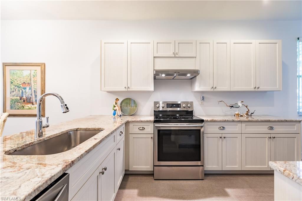 VILLAS AT COUNTRY CREEK - Residential