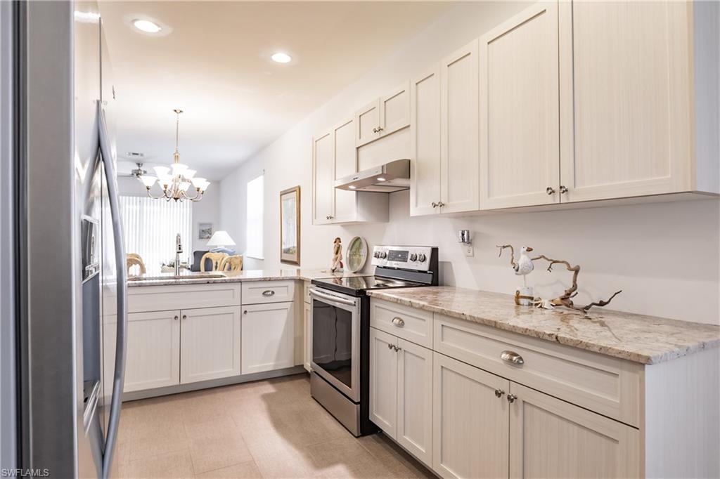 VILLAS AT COUNTRY CREEK - Residential