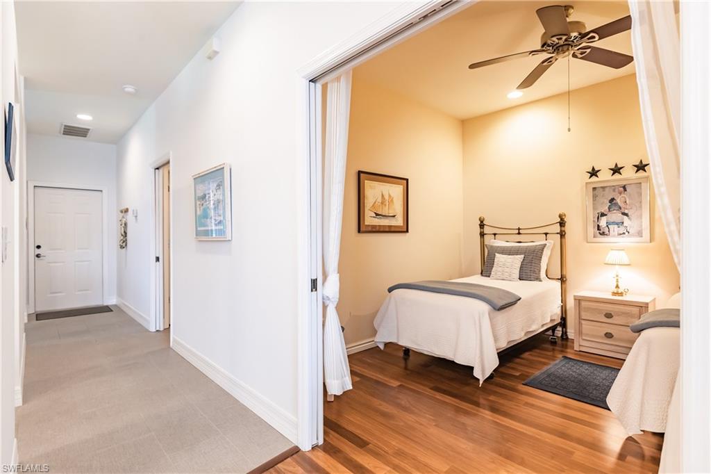 VILLAS AT COUNTRY CREEK - Residential