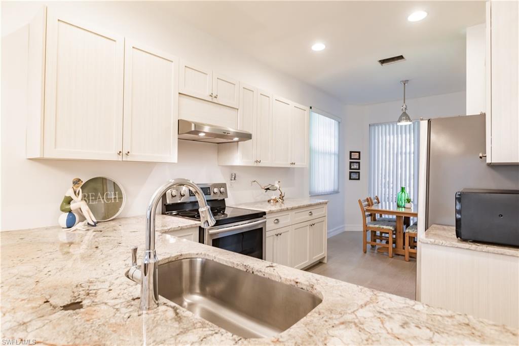 VILLAS AT COUNTRY CREEK - Residential