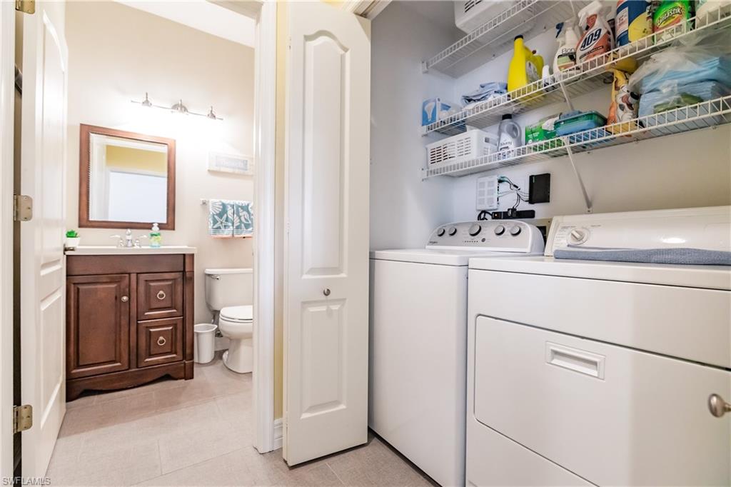 VILLAS AT COUNTRY CREEK - Residential