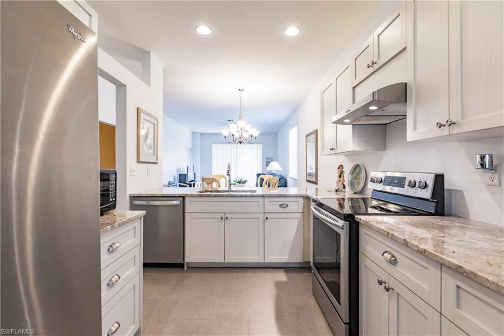 VILLAS AT COUNTRY CREEK - Residential