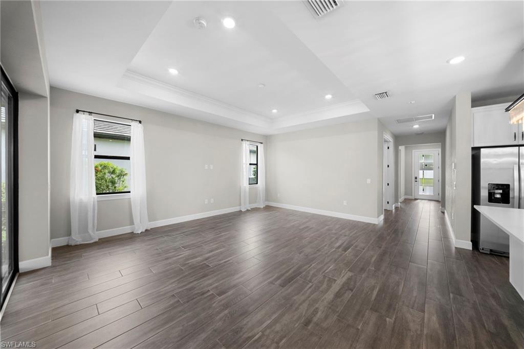 VERDANA VILLAGE - Residential Lease