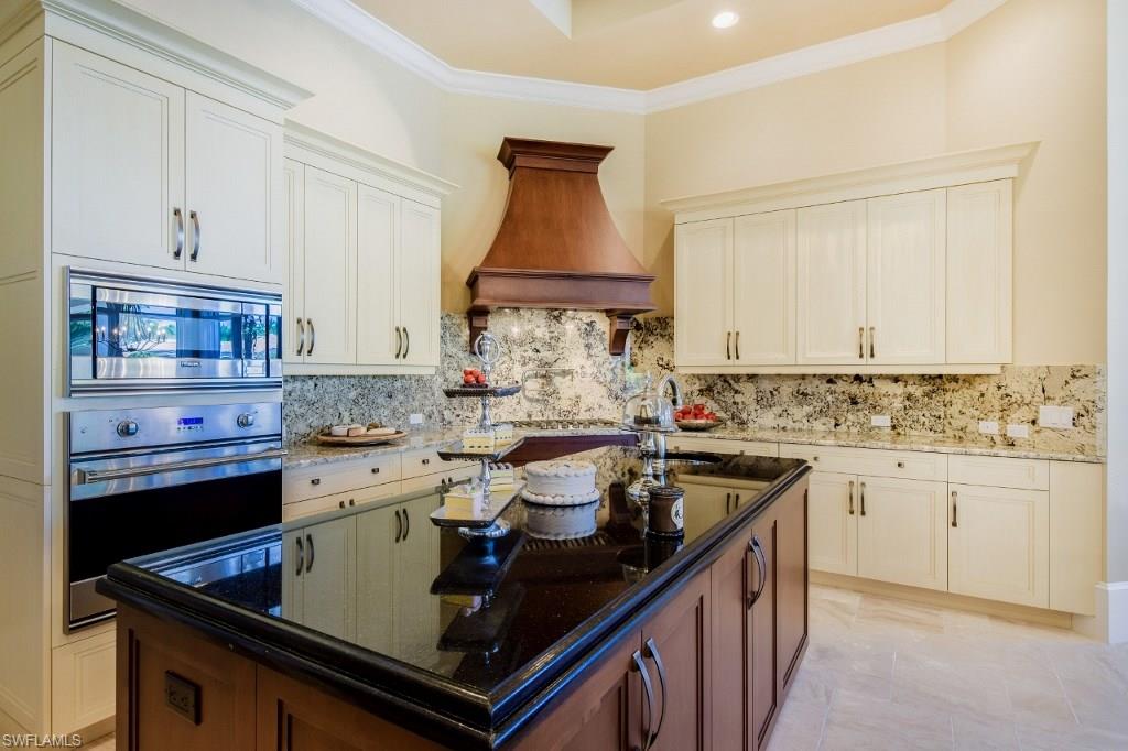 MARCO BEACH - Residential