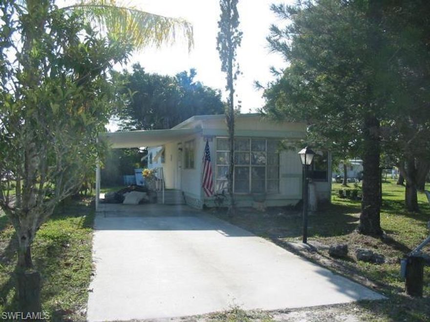 CASH OFFERS ONLY!!   Cheapest mobile home in the ENTIRE ISLAND.    Does need some work but will make a great rental, home or seasonal retreat.   2 bedrooms 1 bathroom with an additional room off the side.   Also a covered carport area.   NO HOA!!  Make your offer today before its gone!!