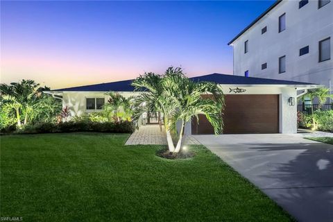 139 Trinidad ST NAPLES FL 34113