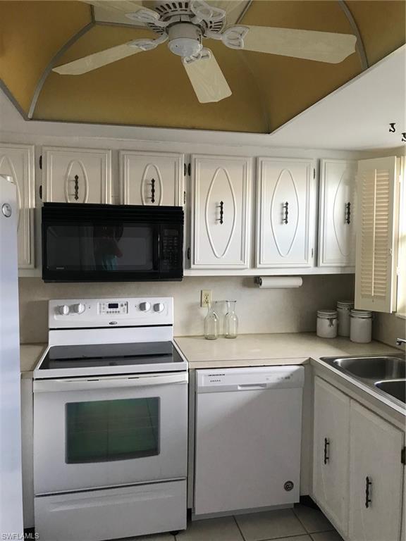 RIVIERA COLONY GOLF ESTATES - Residential