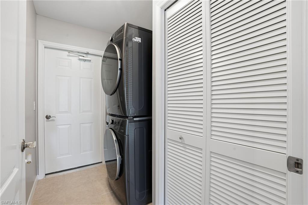 LAUREL GREENS - Residential