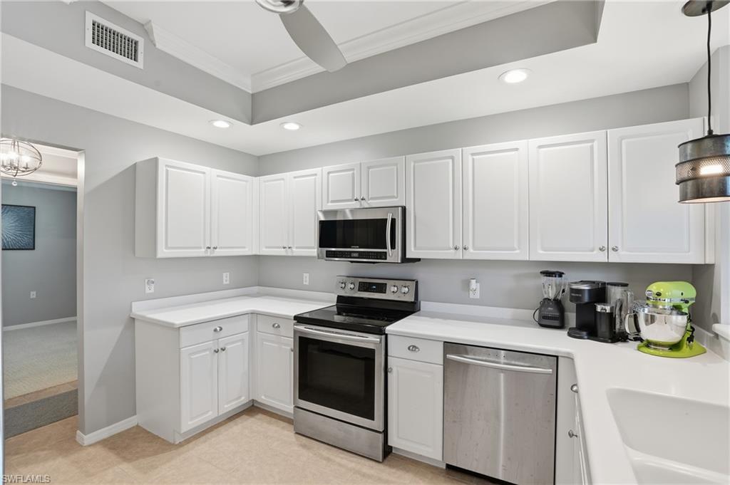 LAUREL GREENS - Residential