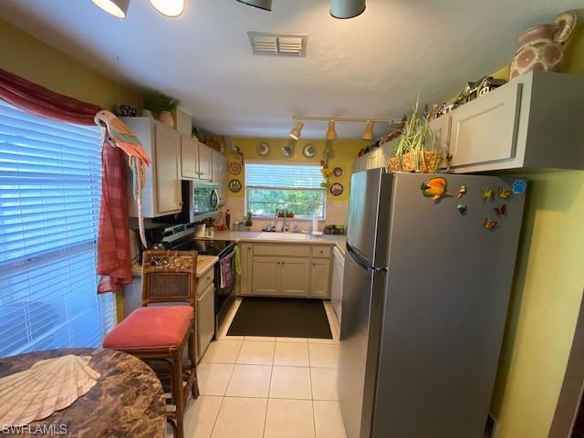 BEACON SQUARE - Residential