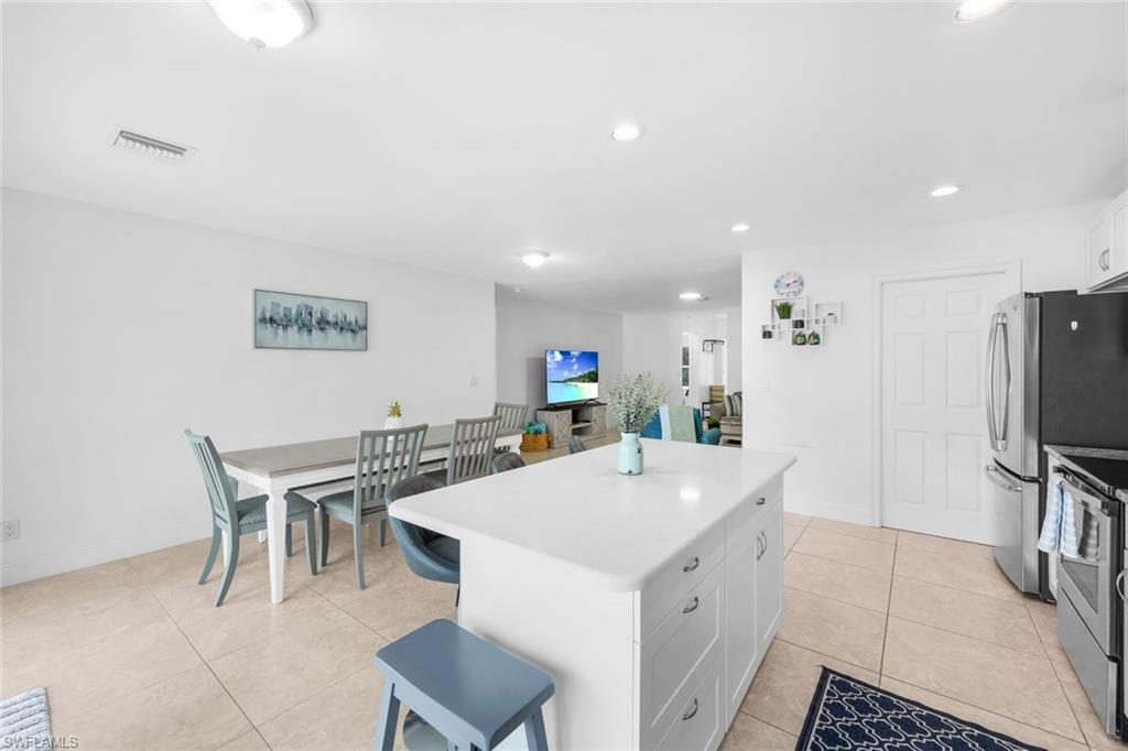 NAPLES PARK - Residential