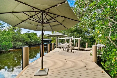 216 Cocohatchee Blvd, Naples, FL 34110 - #: 225012060