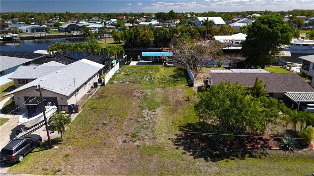 FORT MYERS SHORES - Land