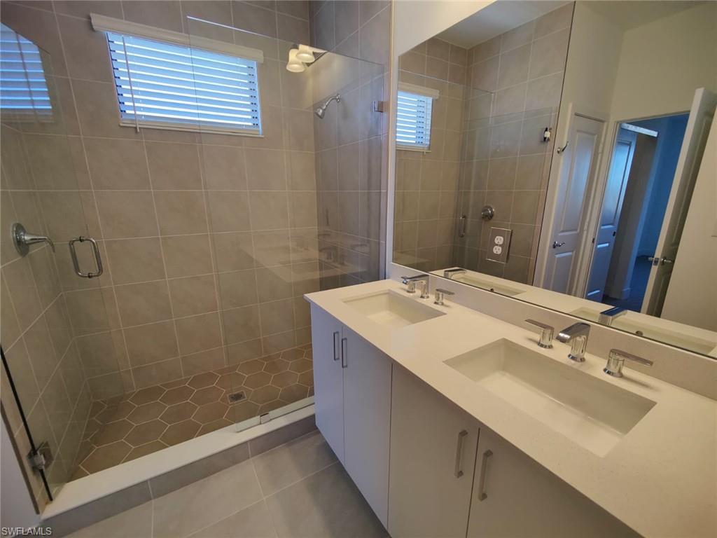 SILVERWOOD - Residential Lease