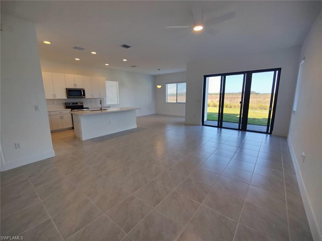 SILVERWOOD - Residential Lease