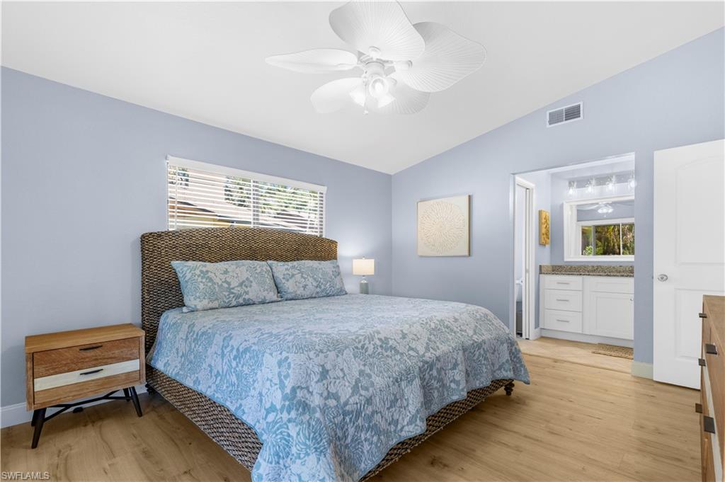 ROYAL WOODS - Residential