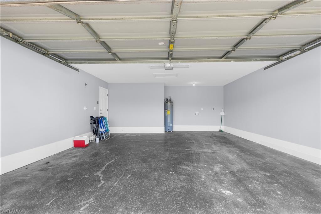 ROYAL WOODS - Residential