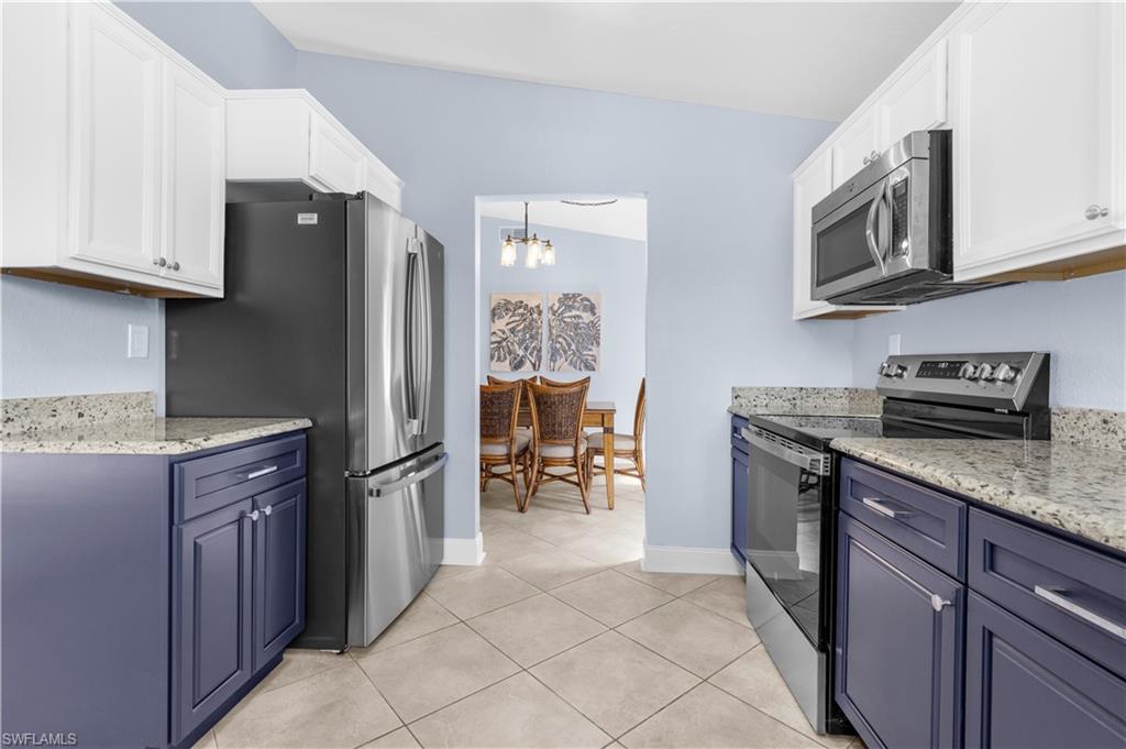 ROYAL WOODS - Residential