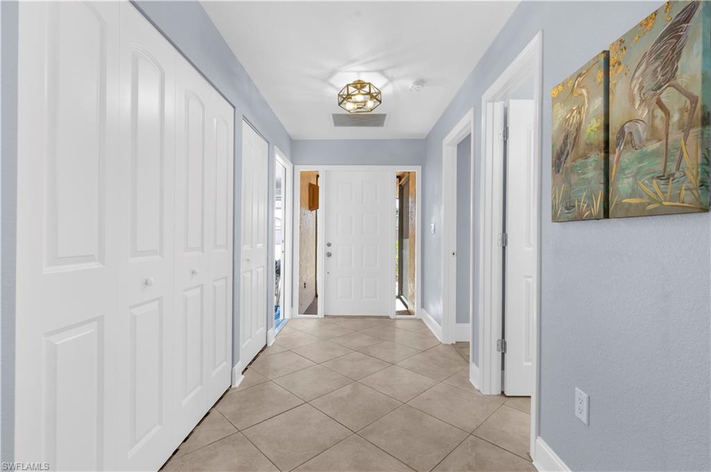 ROYAL WOODS - Residential