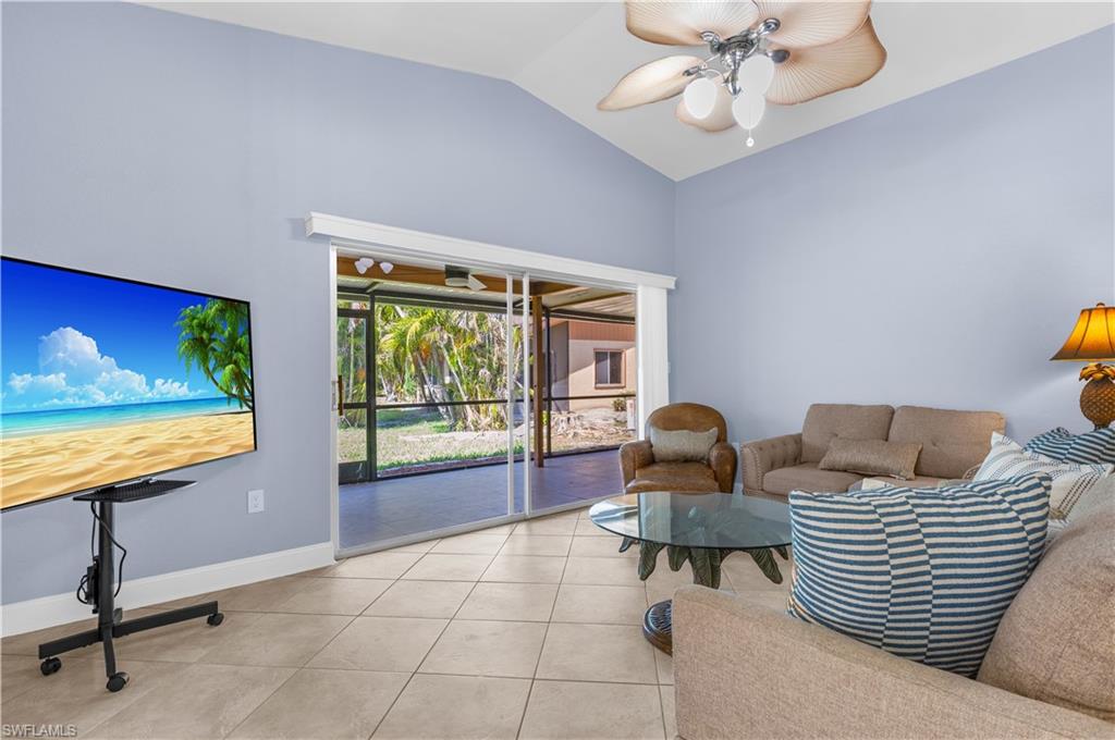 ROYAL WOODS - Residential